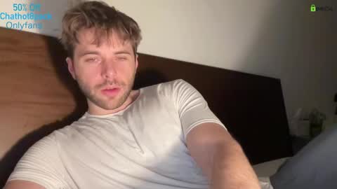 Snapshot of hot8pack01 chatting on 23, 2, 2026 Edward aka Wolf online show from 23, 2, 2026