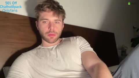 Snapshot of hot8pack01 chatting on 24, 2, 2026 Edward aka Wolf online show from 24, 2, 2026