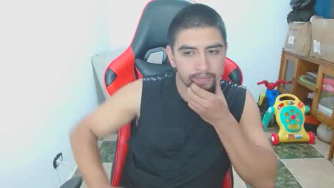 Snapshot of hot__husbands chatting on 17, 11, 2025 hot__husbands online show from 17, 11, 2025