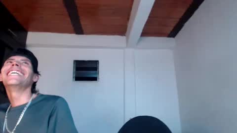 Snapshot of hot_angels___ chatting on 18, 10, 2025 angels online show from 18, 10, 2025