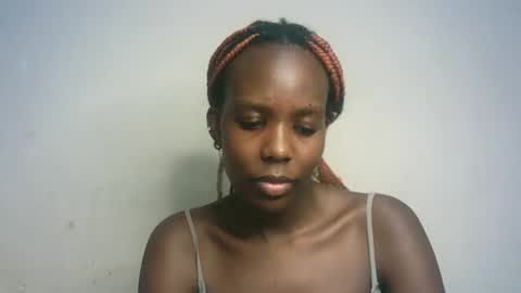 Snapshot of hot_berry2003 chatting on 24, 1, 2025 Millie online show from 24, 1, 2025