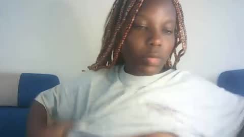 Snapshot of hot_berry2003 chatting on 18, 2, 2025 Millie online show from 18, 2, 2025