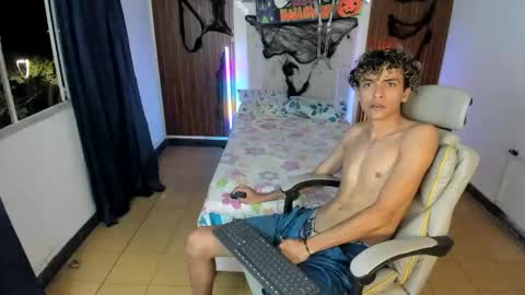Snapshot of hot_bunny713 chatting on 29, 10, 2025 hot bunny online show from 29, 10, 2025