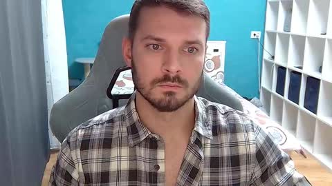 hot_cap_77 online show from 4, 11, 2025