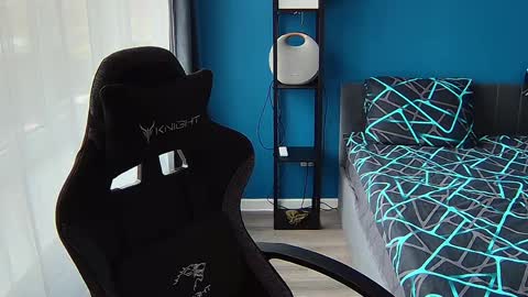 hot_cap_77 online show from 13, 4, 2026