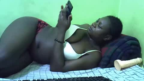 Snapshot of hot_girlly chatting on 11, 9, 2025 hot_girlly online show from 11, 9, 2025