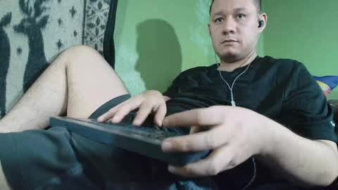 Snapshot of hot_guy36 chatting on 14, 4, 2026 hot_guy36 online show from 14, 4, 2026