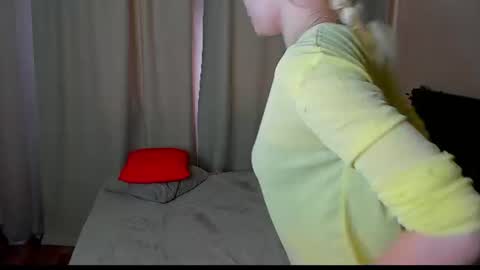 Snapshot of hot_kittie_hot chatting on 30, 6, 2026 hot_kittie_hot online show from 30, 6, 2026
