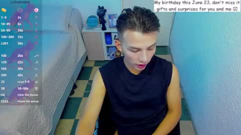 Snapshot of hot_latin_temptation chatting on 12, 6, 2026 Alejandro online show from 12, 6, 2026