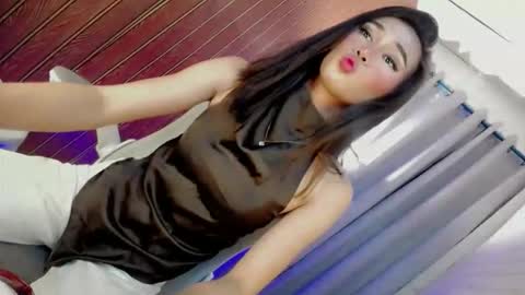 Snapshot of hot_laura69 chatting on 8, 5, 2026 just call me laura online show from 8, 5, 2026