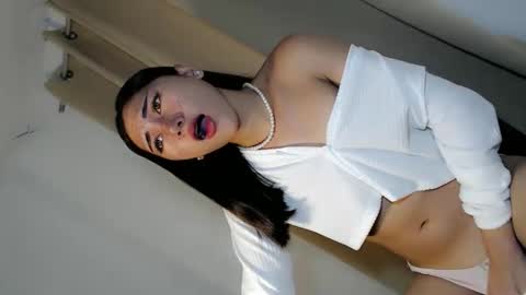 Snapshot of hot_little_angel18 chatting on 3, 6, 2026 hot_little_angel18 online show from 3, 6, 2026