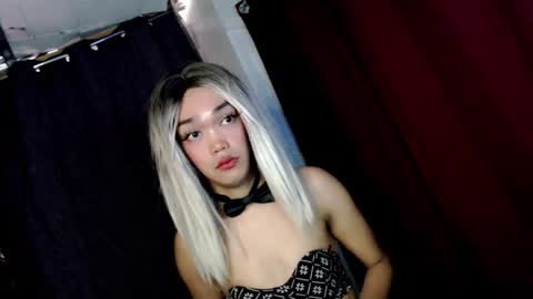 hot_moma69 online show from 18, 3, 2026