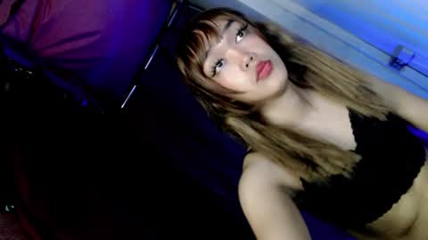 hot_moma69 online show from 9, 4, 2026