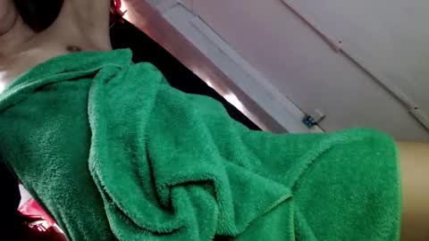 hot_moma69 online show from 12, 4, 2026