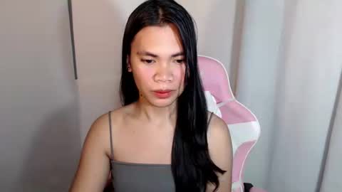 hot_pauline online show from 10, 4, 2026