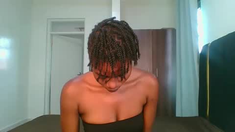 Snapshot of hot_petite1 chatting on 3, 5, 2026 Hot petite online show from 3, 5, 2026
