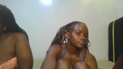 Snapshot of hot_petite12 chatting on 1, 8, 2026 Petite online show from 1, 8, 2026
