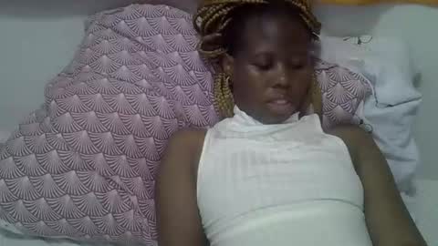 Snapshot of hot_petra2 chatting on 1, 5, 2026 Daddys doll online show from 1, 5, 2026