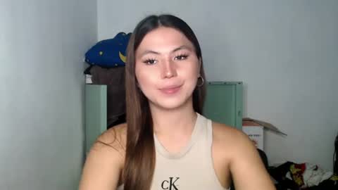 Snapshot of hot_precious_nikki chatting on 26, 4, 2026 Nikki online show from 26, 4, 2026