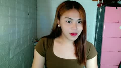 Snapshot of hot_selenaxx chatting on 5, 7, 2026 Selena online show from 5, 7, 2026