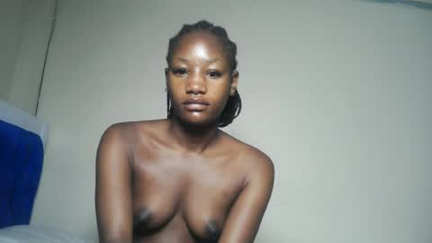 Snapshot of hot_sexxxy_girl chatting on 12, 7, 2026 Milly online show from 12, 7, 2026
