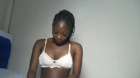 Snapshot of hot_sexxxy_girl chatting on 14, 7, 2026 Milly online show from 14, 7, 2026