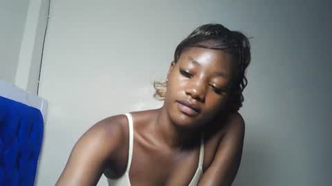 Snapshot of hot_sexxxy_girl chatting on 21, 7, 2026 Milly online show from 21, 7, 2026