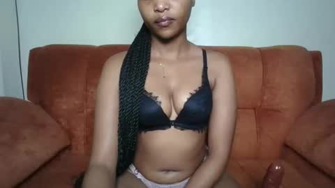 Snapshot of hot_sexy_babe chatting on 11, 5, 2026 Bellah online show from 11, 5, 2026