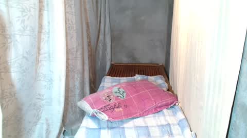 Snapshot of hot_sexy_mira chatting on 22, 7, 2026 mira online show from 22, 7, 2026
