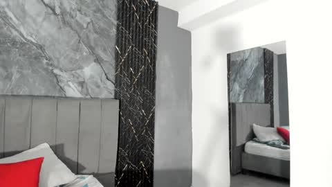 Hot Summer Boy online show from 27, 2, 2026