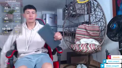 Snapshot of hot_twinks83 chatting on 9, 9, 2025 hot_twinks83 online show from 9, 9, 2025