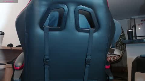 Snapshot of hot_twinks83 chatting on 14, 10, 2025 hot_twinks83 online show from 14, 10, 2025