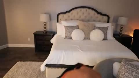 Snapshot of hot_wife_amber chatting on 22, 5, 2026 Hot Wife hotwife sexy new milf highclass brunette bigboobs natural mature online show from 22, 5, 2026