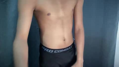 Snapshot of hotasian_jerome chatting on 24, 3, 2026 hotasian_jerome online show from 24, 3, 2026