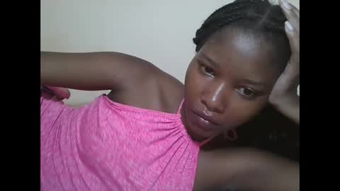 Snapshot of hotbabbee chatting on 17, 4, 2026 love online show from 17, 4, 2026