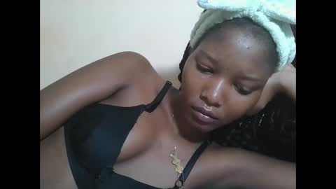 Snapshot of hotbabbee chatting on 30, 4, 2026 love online show from 30, 4, 2026