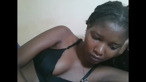 Snapshot of hotbabbee chatting on 2, 5, 2026 love online show from 2, 5, 2026