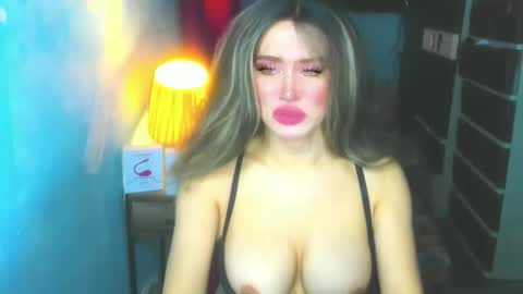 Snapshot of hotbabe_tanya chatting on 27, 4, 2026 T A N Y A online show from 27, 4, 2026