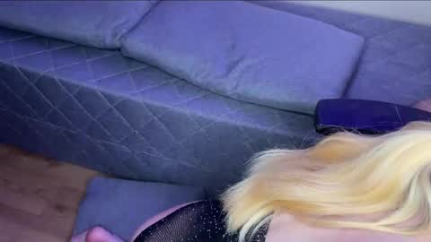 hotbabycouple_ online show from 11, 5, 2026