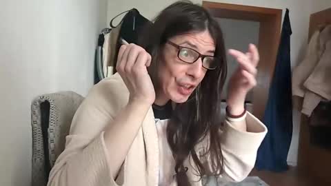 Betty Bellucci online show from 9, 11, 2025