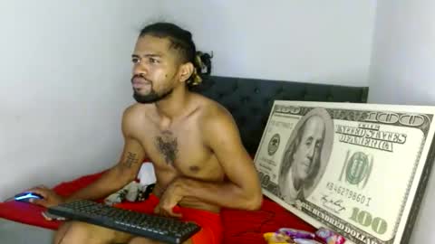 Snapshot of hotbody22_ chatting on 25, 4, 2026 hotbody22_ online show from 25, 4, 2026