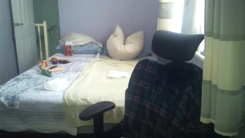 Snapshot of hotboyron chatting on 12, 5, 2026 hotboyron online show from 12, 5, 2026