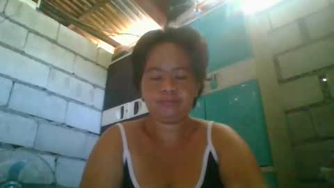 hotchicks4uxx online show from 15, 12, 2025