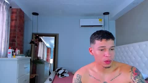 Hussain   aaron and Ekko online show from 1, 10, 2025