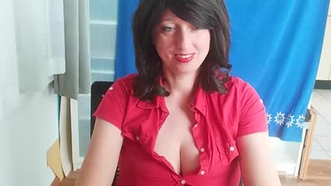 Hot Destany online show from 11, 12, 2024