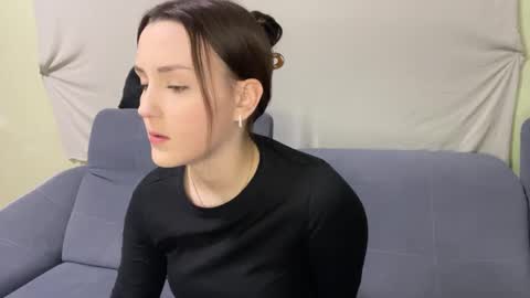 Snapshot of hotduoplay chatting on 11, 4, 2026 Max and Alina online show from 11, 4, 2026