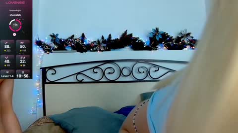 Snapshot of hotel_california_ chatting on 1, 1, 2025 Anna 23   Archie 25  online show from 1, 1, 2025