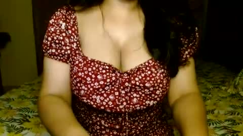 Snapshot of hoteliza6 chatting on 19, 7, 2026 Eliza i dont show face in any show online show from 19, 7, 2026