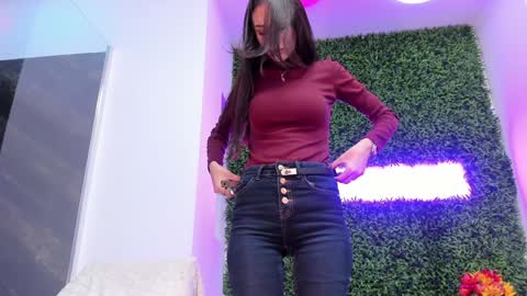 hotfallingdevil online show from 23, 11, 2025