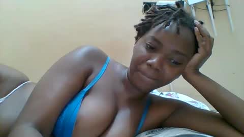 Snapshot of hotgodees chatting on 7, 3, 2026 Queen online show from 7, 3, 2026